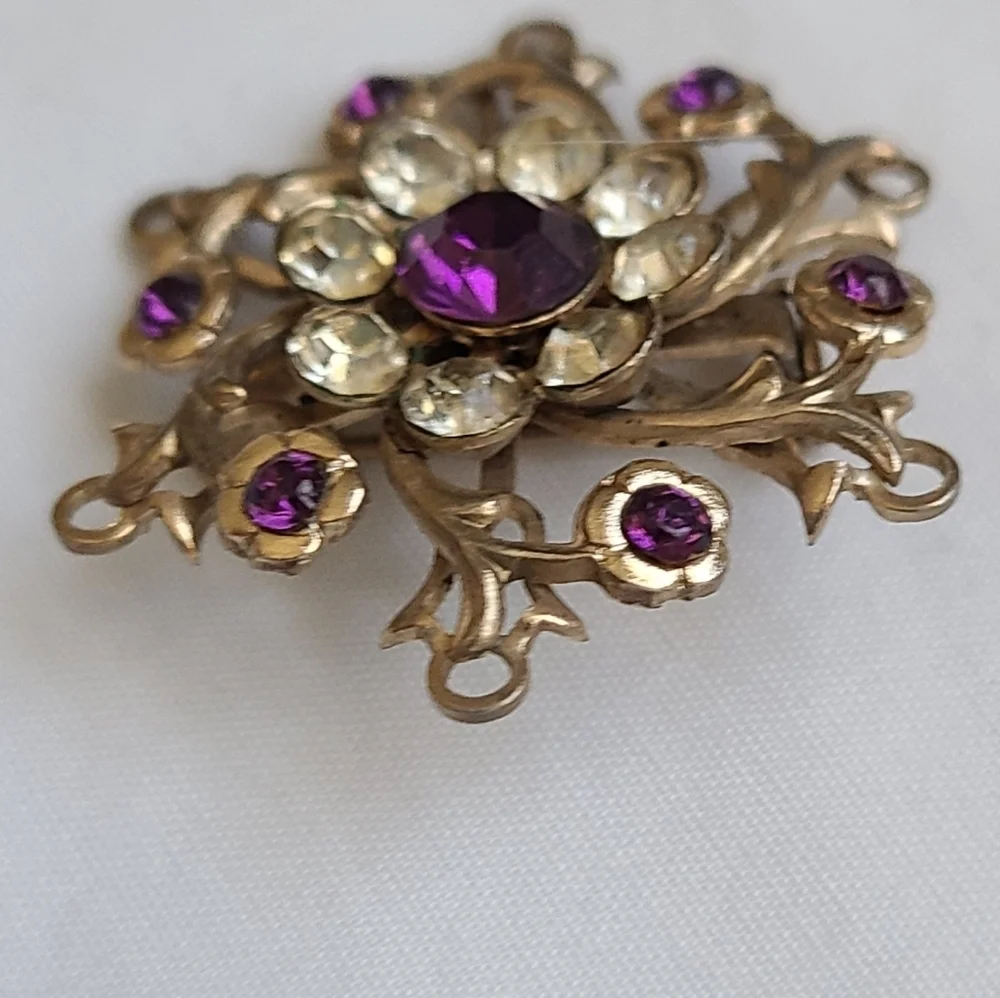 SALE! Vintage 1950s Flower Rhinestone Brooch